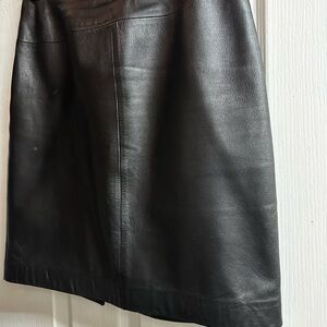 Valerie Stevens Black Leather Mini Skirt Size 6